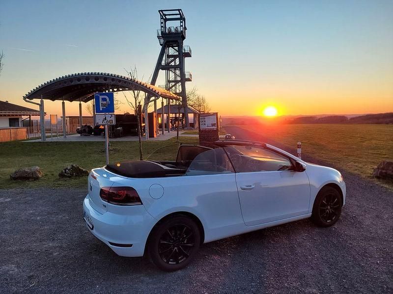 Gebraucht VW Golf 105 PS (77 kW) 2011 Weiß Cabrio