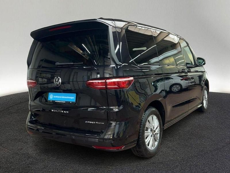 Gebraucht VW Multivan Life 177 PS (130 kW) 2025 2t deep black perleffekt Van