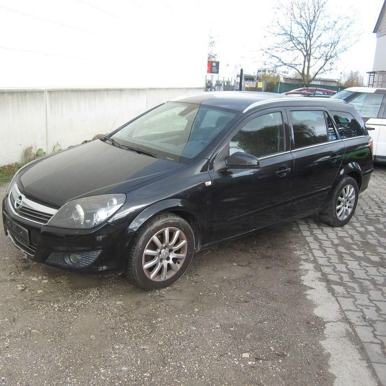 Schwarz Gebraucht 2008 Opel Astra Innovation Limousine | 1.890 € (Fairer Preis) - Bild 1/4