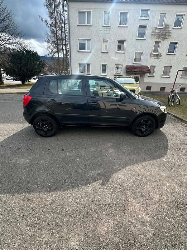 Gebraucht Skoda Fabia 60 PS (44 kW) 2009 Schwarz Kleinwagen
