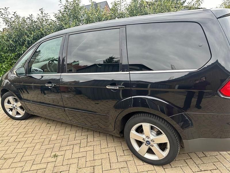 Gebraucht Ford Galaxy Titanium 140 PS (102 kW) 2009 Schwarz Van / Kleinbus