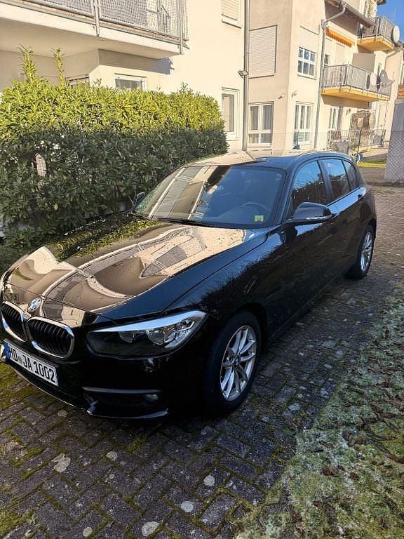 Schwarz Gebraucht 2018 BMW 116 Advantage Kleinwagen | 7.900 € (Guter Preis) - Bild 1/4