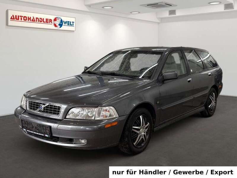 Grau Gebraucht 2004 Volvo V40 Kombi | 1.299 € (Superpreis) - Bild 1/3