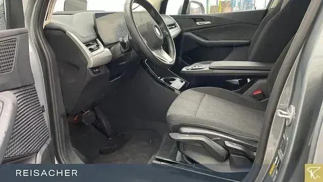 Gebraucht BMW 225 Active Tourer Efficient Dynamics 245 PS (180 kW) 2023 Skyscraper grau metallic Van / Kleinbus