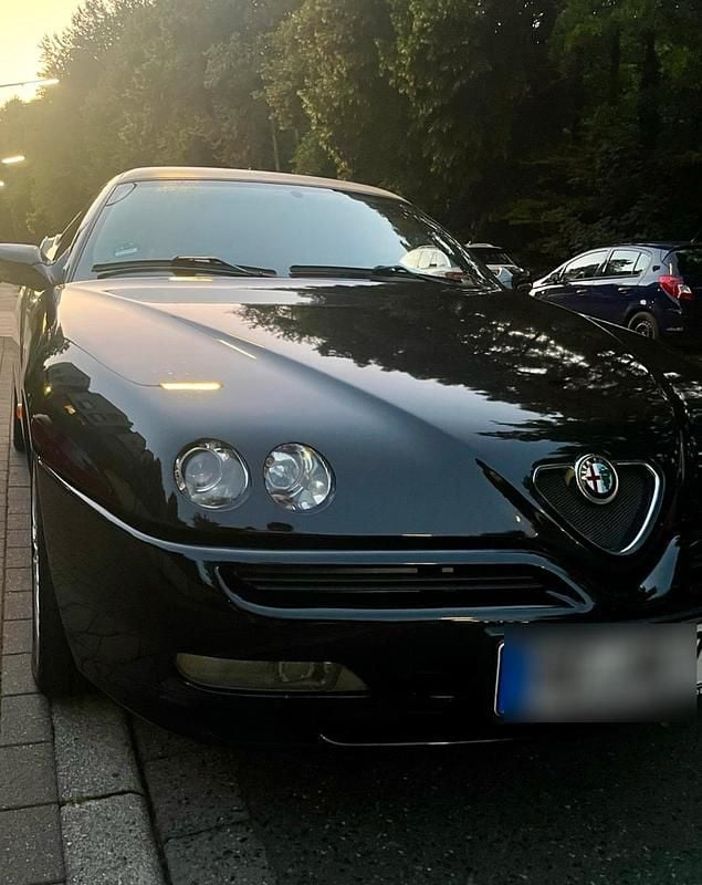 Schwarz Gebraucht 1997 Alfa Romeo GTV Coupé | 9.500 € (Fairer Preis) - Bild 1/4