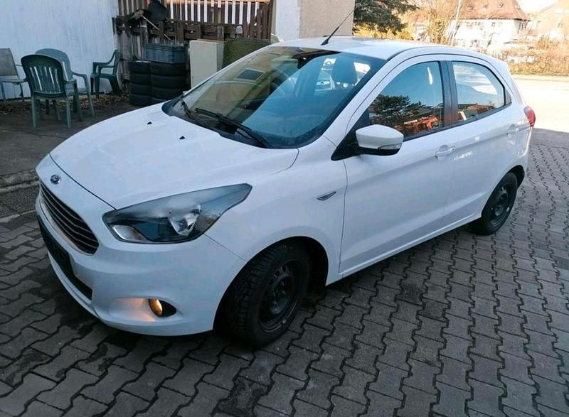 Gebraucht Ford Ka Plus 70 PS (51 kW) 2018 Weiß Kleinwagen