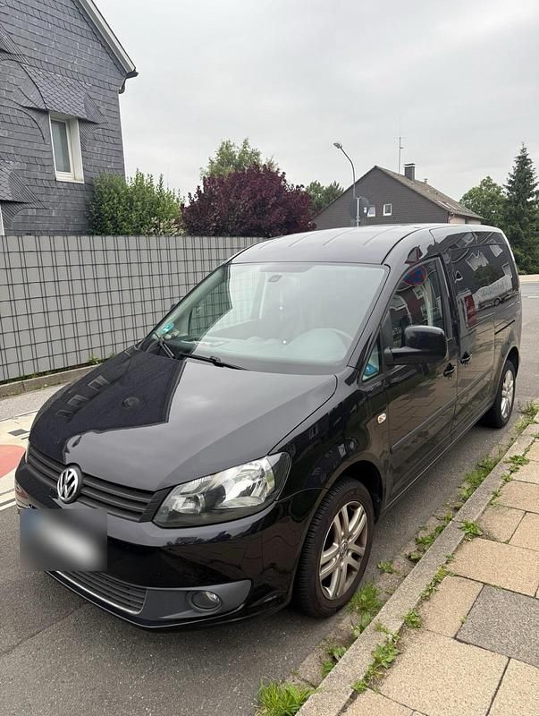 Schwarz Gebraucht 2013 VW Caddy Maxi Van / Kleinbus | 11.900 € (Etwas zu teuer) - Bild 1/3