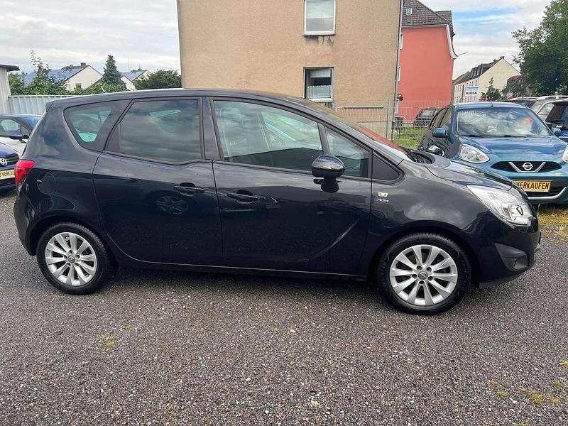 Gebraucht Opel Meriva Active 101 PS (74 kW) 2013 Schwarz Van / Kleinbus