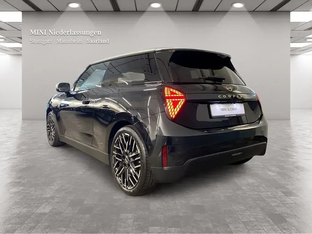 Gebraucht Mini Cooper SE 160 kW (218 PS) 2025 Schwarz Kleinwagen