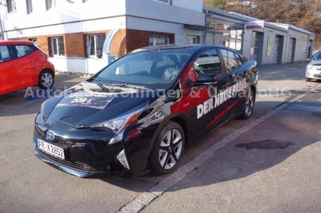 Gebraucht Toyota Prius Comfort 122 PS (89 kW) 2016 Schwarz metallic Kleinwagen