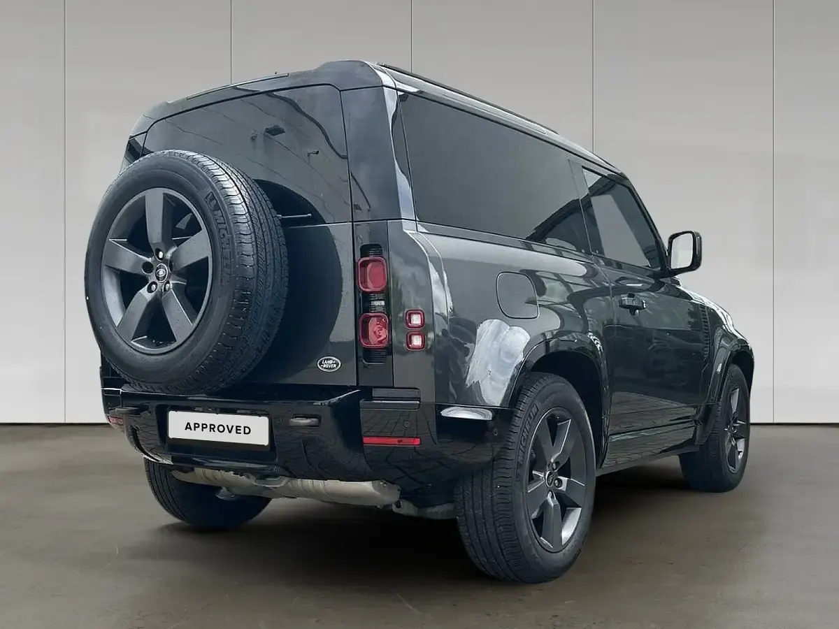 Gebraucht Land Rover Defender HSE Dynamic 252 PS (185 kW) 2022 Carpathian grey SUV
