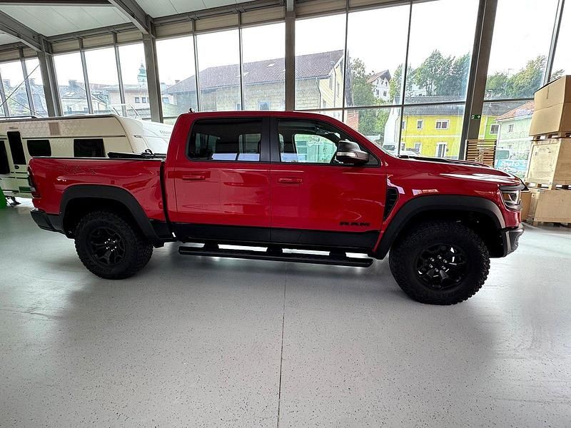 Gebraucht RAM 1500 401 PS (294 kW) 2019 Rot Abholung