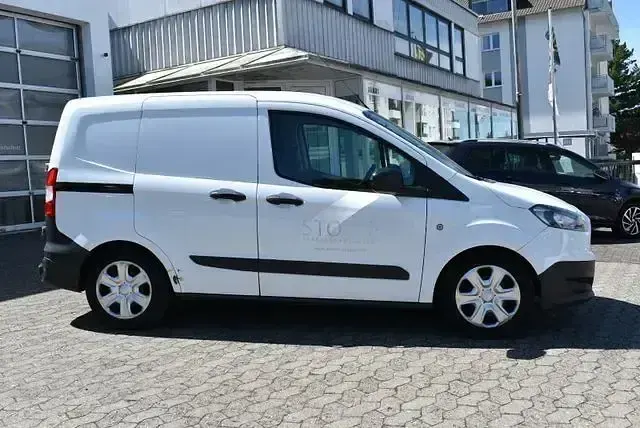 Usado Ford Transit 103 HP (75 kW) 2015 Branco Carrinha