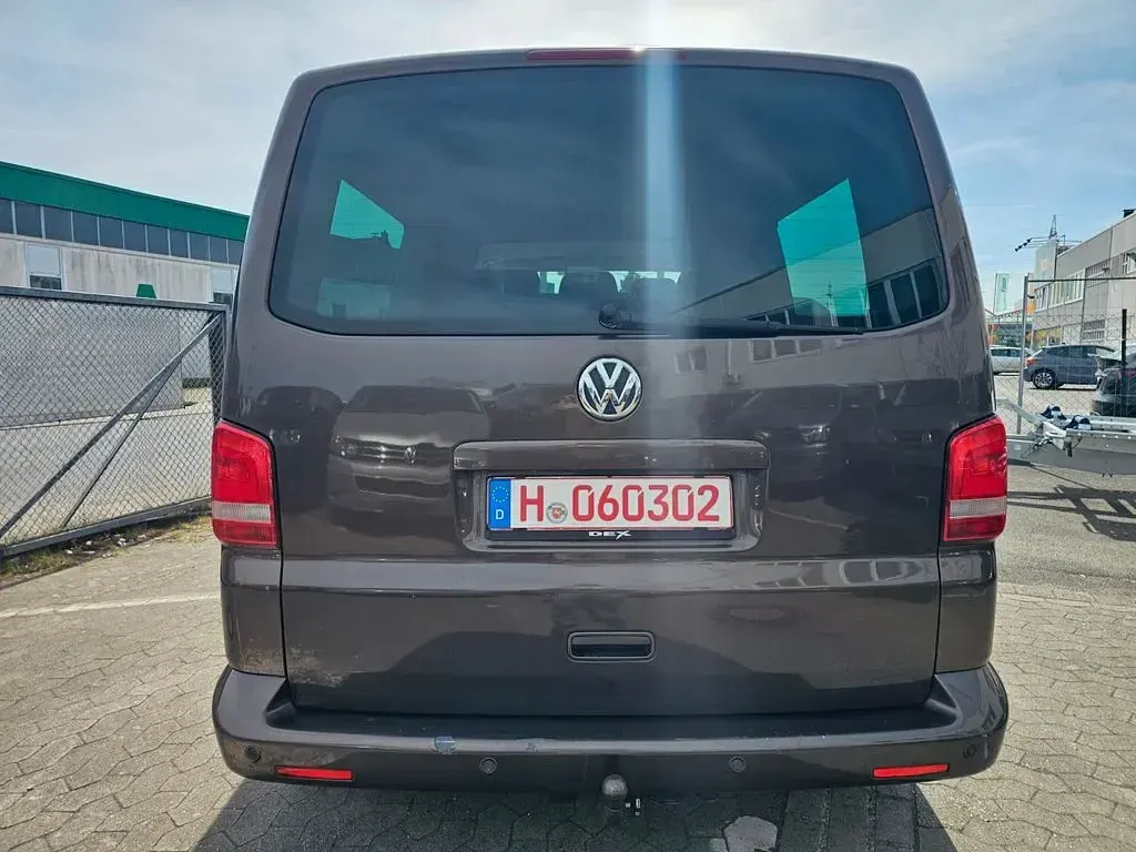 Second-hand VW Caravelle 140 CP (102 kW) 2012 Maro Van