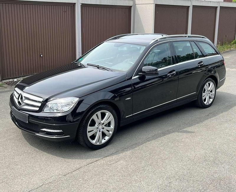 Obsidianschwarz Gebraucht 2011 Mercedes C200 Kombi | 6.990 € (Superpreis) - Bild 1/4