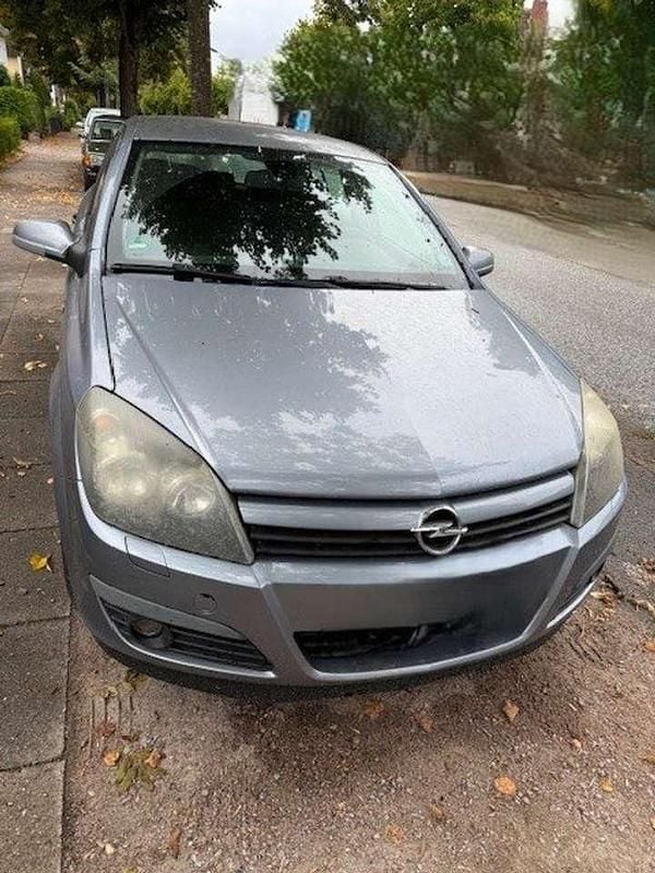Silber Gebraucht 2004 Opel Astra Sport Limousine | 750 € (Superpreis) - Bild 1/4