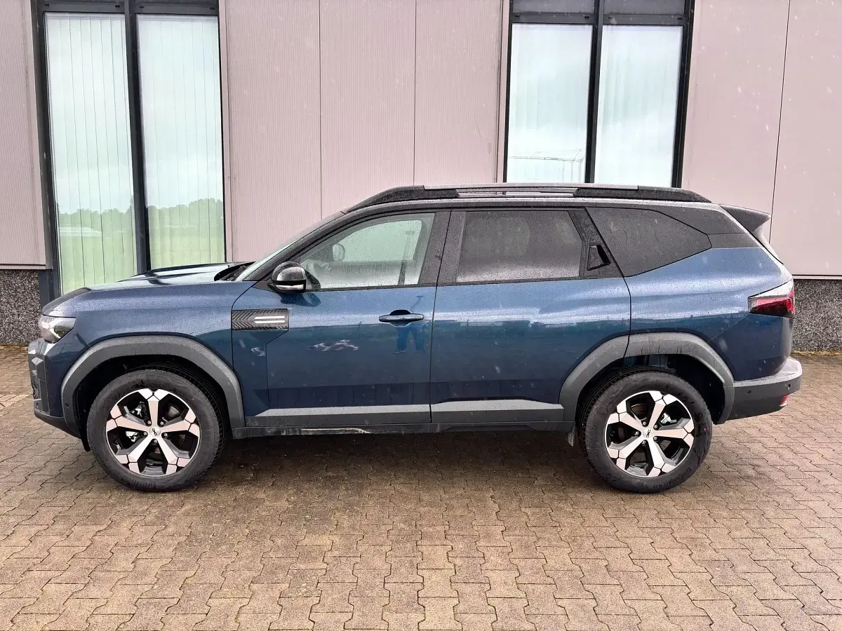 Neu Dacia Bigster Journey 158 PS (116 kW) 2026 Metalliclackierung indigo... SUV
