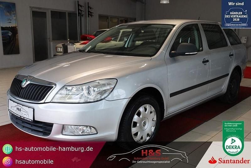 Usado Skoda Octavia Active 105 HP (77 kW) 2012 Prateado Carrinha