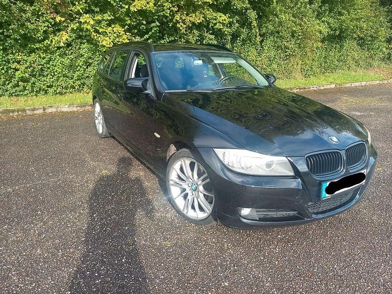 Schwarz Gebraucht 2012 BMW 320 Kombi | 3.500 € (Superpreis) - Bild 1/4