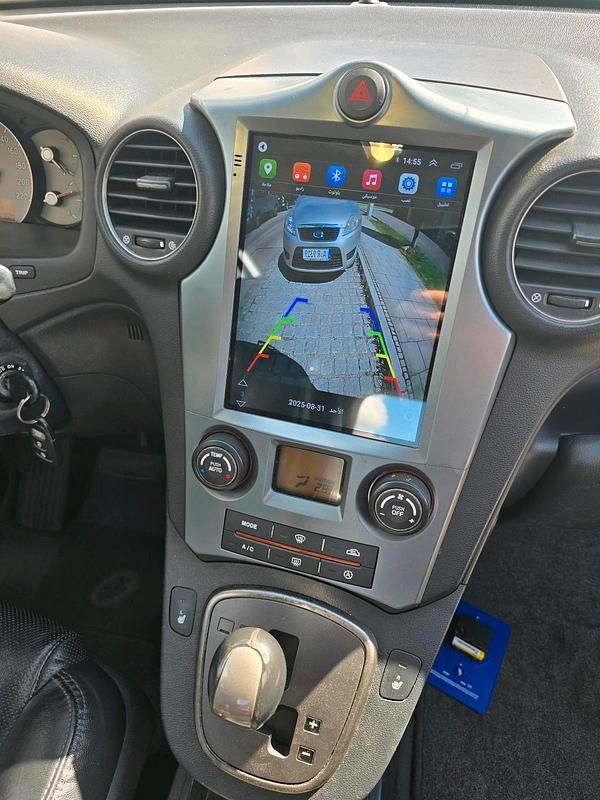 Blau Gebraucht 2008 Kia Carens EX Van / Kleinbus | 5.300 € (Etwas zu teuer) - Bild 1/4