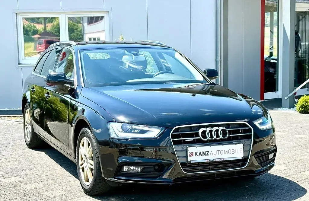 Gebraucht Audi A4 Ambiente 177 PS (130 kW) 2013 Schwarz Kombi