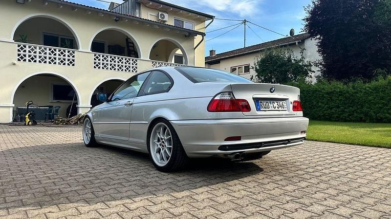 Gebraucht BMW 330 Performance 231 PS (169 kW) 2001 Silber Coupé