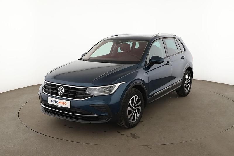 Gebraucht VW Tiguan Active 150 PS (110 kW) 2022 Blau SUV