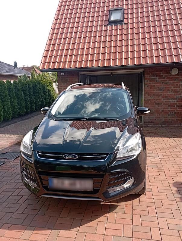 Gebraucht Ford Kuga 163 PS (119 kW) 2013 Schwarz SUV