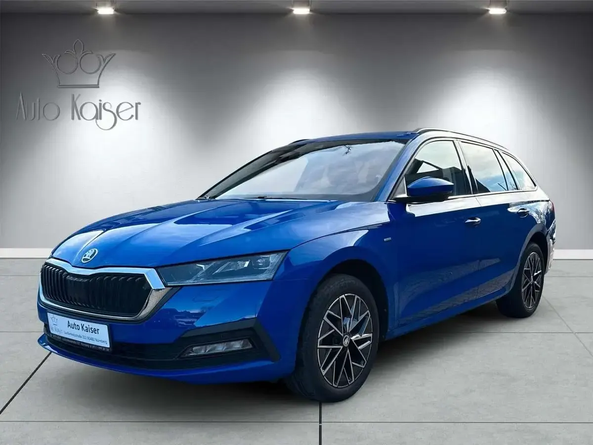 Gebraucht Skoda Octavia Clever 150 PS (110 kW) 2022 Blau Kombi