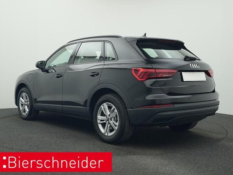 Gebraucht Audi Q3 Ambiente 245 PS (180 kW) 2022 Schwarz SUV