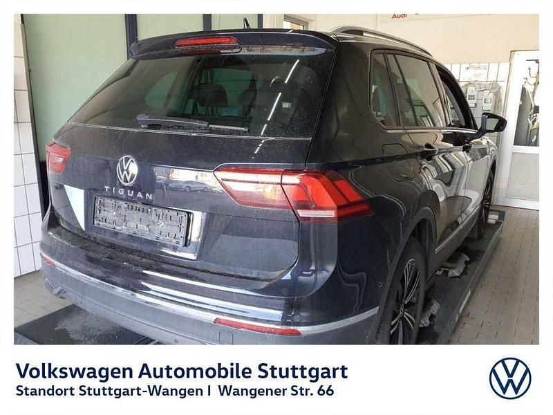 Gebraucht VW Tiguan Active 150 PS (110 kW) 2022 Schwarz SUV