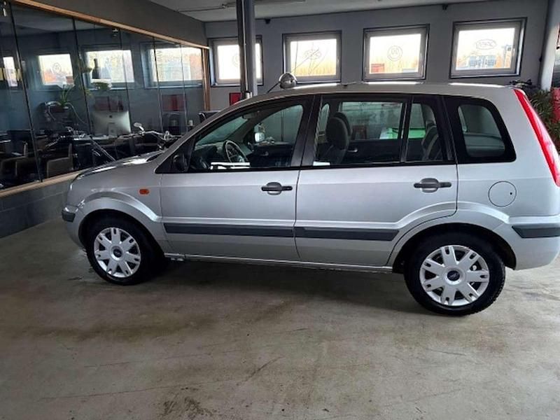 Gebraucht Ford Fusion Fun X 80 PS (58 kW) 2007 Polarsilber metallic Kleinwagen