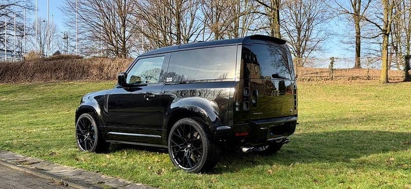 Gebraucht Land Rover Defender 525 PS (386 kW) 2021 Schwarz SUV