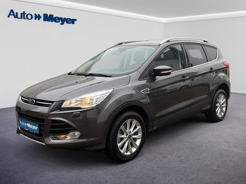 Gebraucht Ford Kuga Titanium 150 PS (110 kW) 2015 Grau SUV