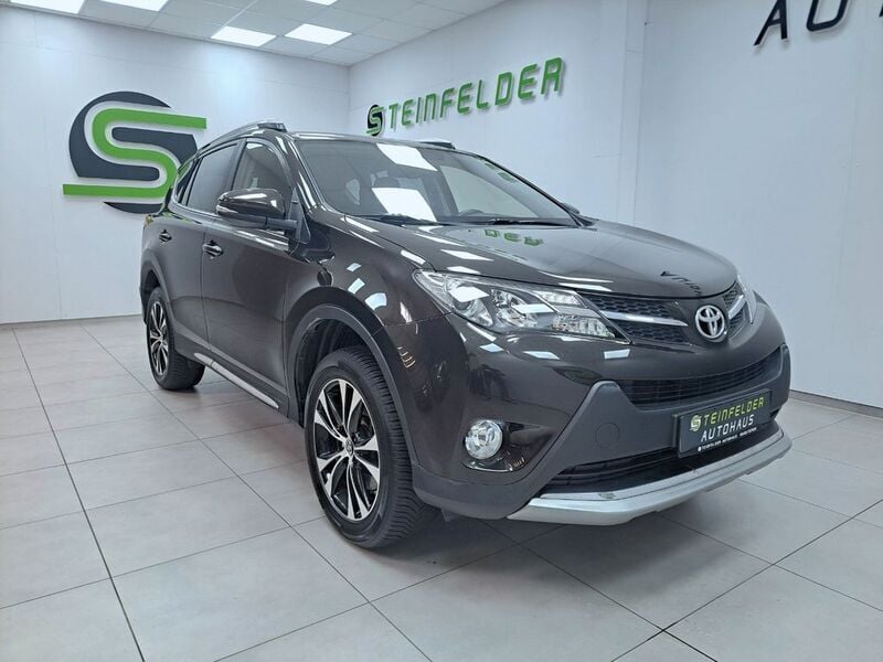 Braun Gebraucht 2015 Toyota RAV4 Edition-S SUV | 14.990 € (Fairer Preis) - Bild 1/4