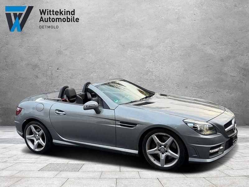Silber Gebraucht 2011 Mercedes SLK200 AMG Cabrio | 16.499 € (Superpreis) - Bild 1/4