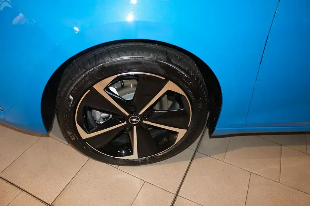 Używany Opel Astra 131 KM (96 kW) 2026 Niebieski Kombi