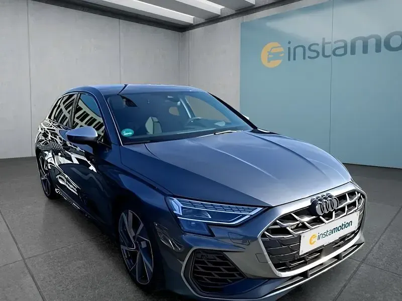 Gebraucht Audi S3 Sportback 333 PS (244 kW) 2025 Grau Kleinwagen