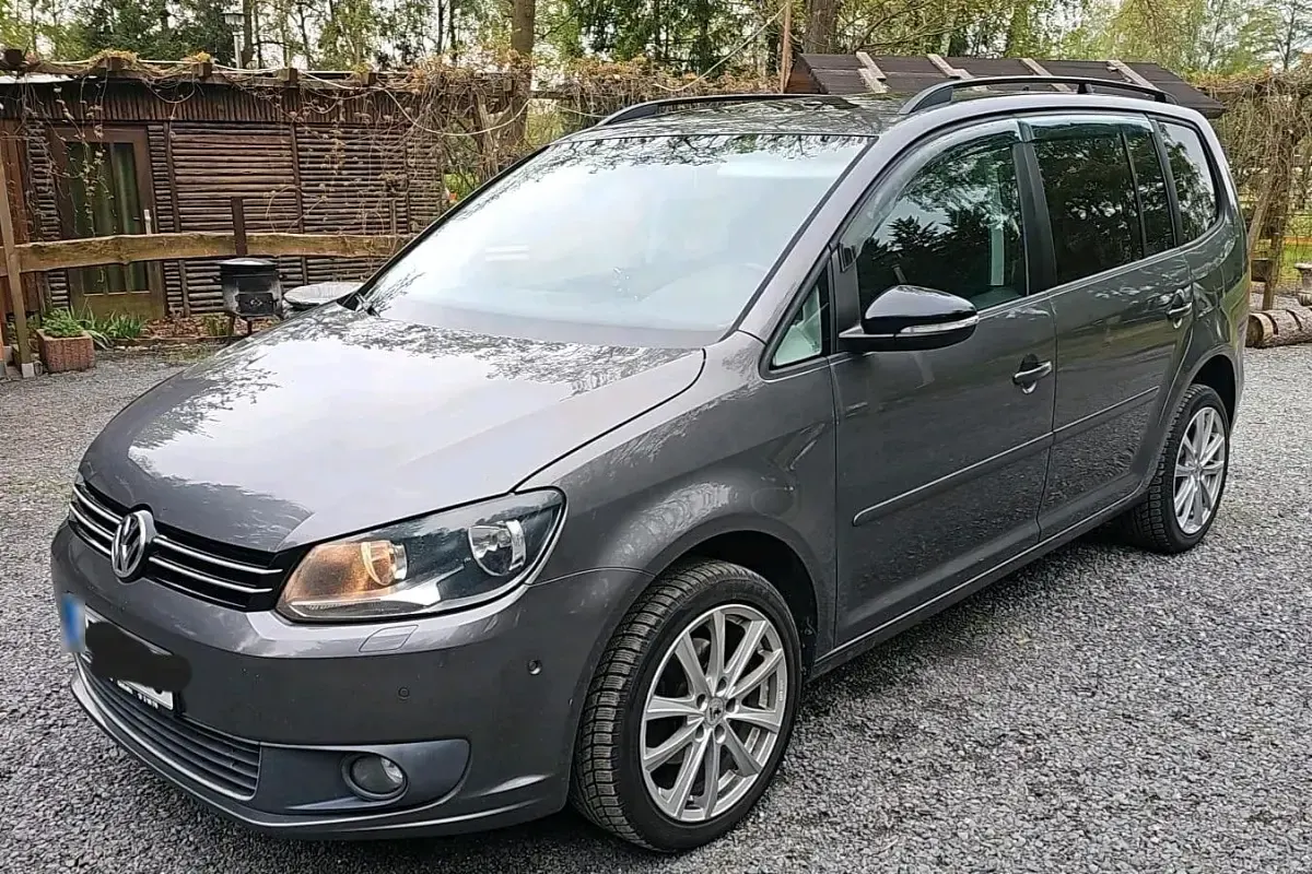 Gebraucht VW Touran Match 105 PS (77 kW) 2012 Grau Van / Kleinbus