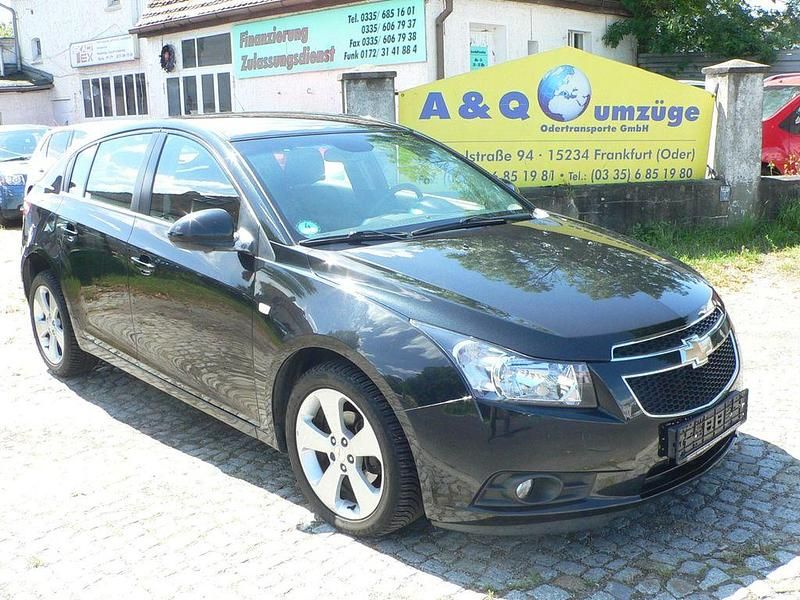 Gebraucht Chevrolet Cruze LTZ 141 PS (103 kW) 2011 Schwarz Kleinwagen