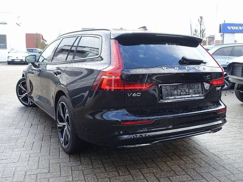 Gebraucht Volvo V60 Plus 398 PS (292 kW) 2025 Onyx black Kombi