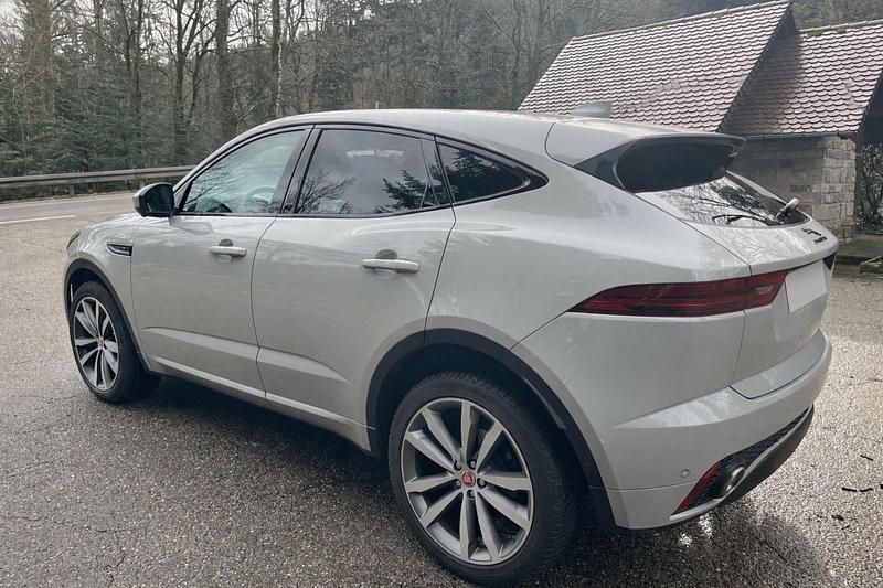 Gebraucht Jaguar E-Pace R-Dynamic 179 PS (131 kW) 2018 Grau SUV