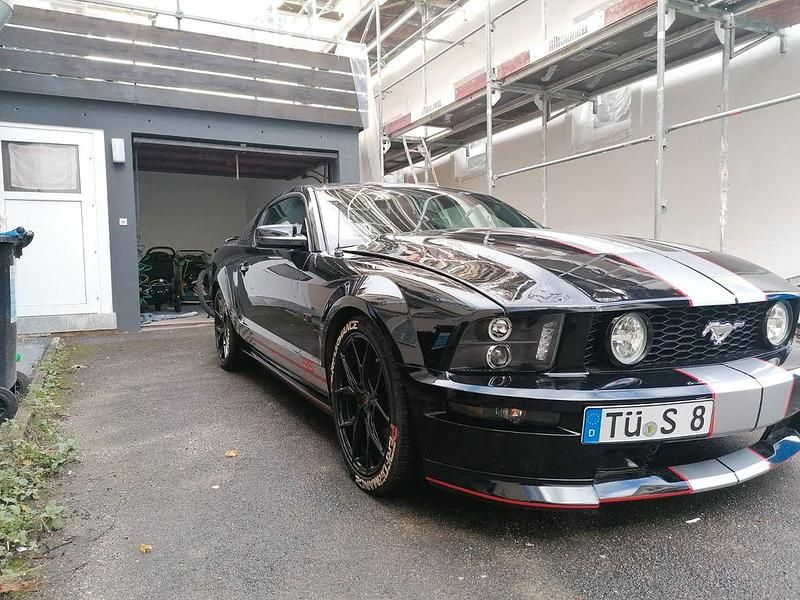 Schwarz Gebraucht 2006 Ford Mustang | 21.500 € - Bild 1/4