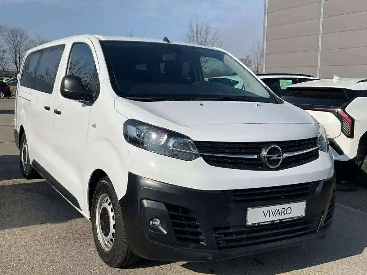 Gebraucht Opel Vivaro 144 PS (105 kW) 2022 Eisweiss Van / Kleinbus