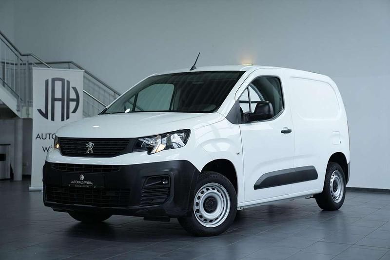 Lack weiss banquise/typ aussen Gebraucht 2021 Peugeot Partner Premium Van | 11.490 € (Superpreis) - Bild 1/4