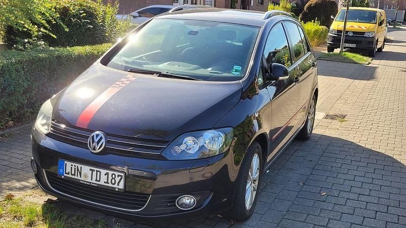 Schwarz Gebraucht 2011 VW Golf Plus Style Van / Kleinbus | 3.999 € (Guter Preis) - Bild 1/4