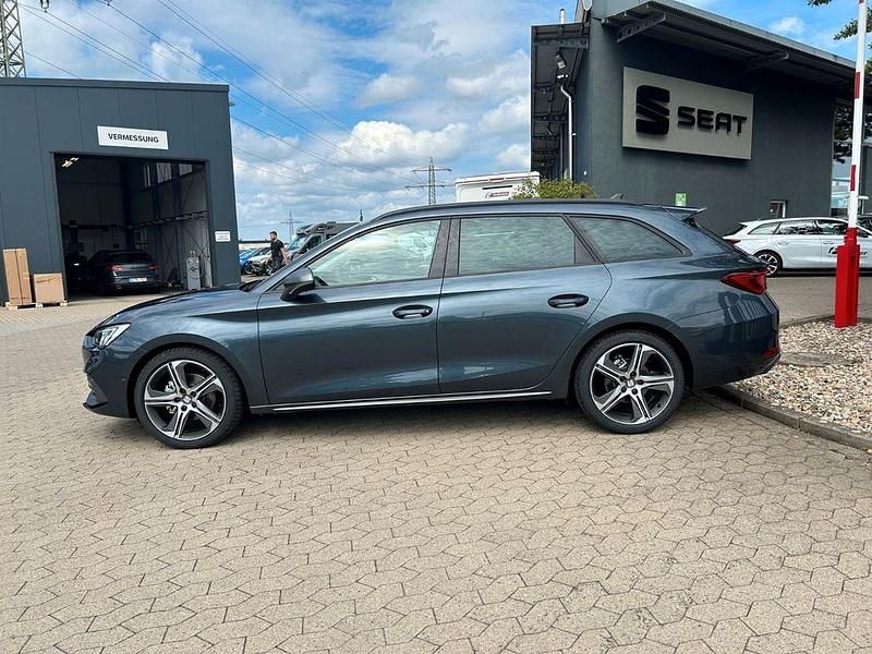 Gebraucht Seat Leon FR 150 PS (110 kW) 2024 Grau Limousine