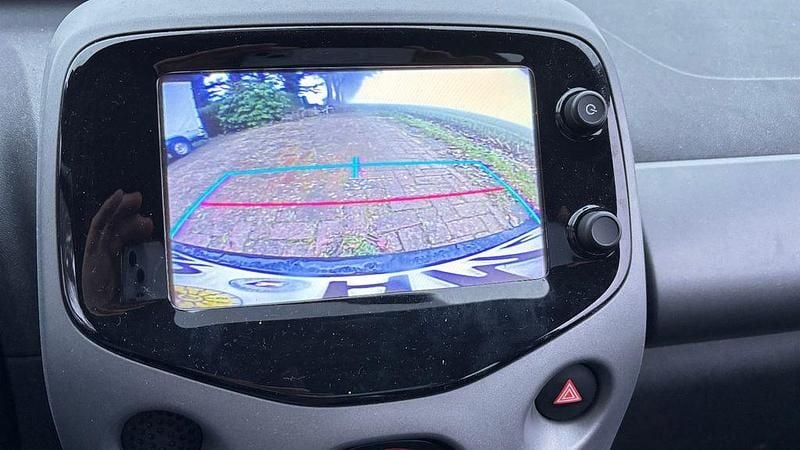 Gebraucht Toyota Aygo X-clusiv 72 PS (52 kW) 2020 Weiß Kleinwagen