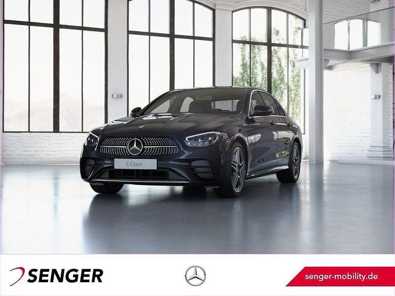 Lack obsidianschwarz Gebraucht 2021 Mercedes E300 AMG line Limousine | 41.990 € (Fairer Preis) - Bild 1/3