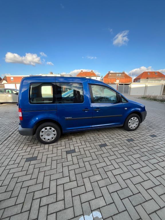 Blau Gebraucht 2010 VW Caddy Team Van / Kleinbus | 5.200 € (Guter Preis) - Bild 1/4